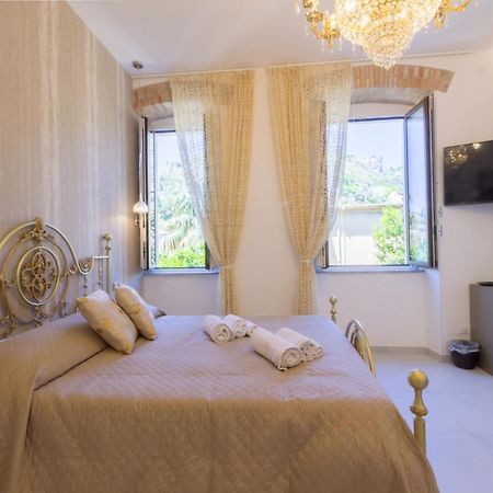 Villa Valverde Apartments E B&B 陶尔米纳 外观 照片