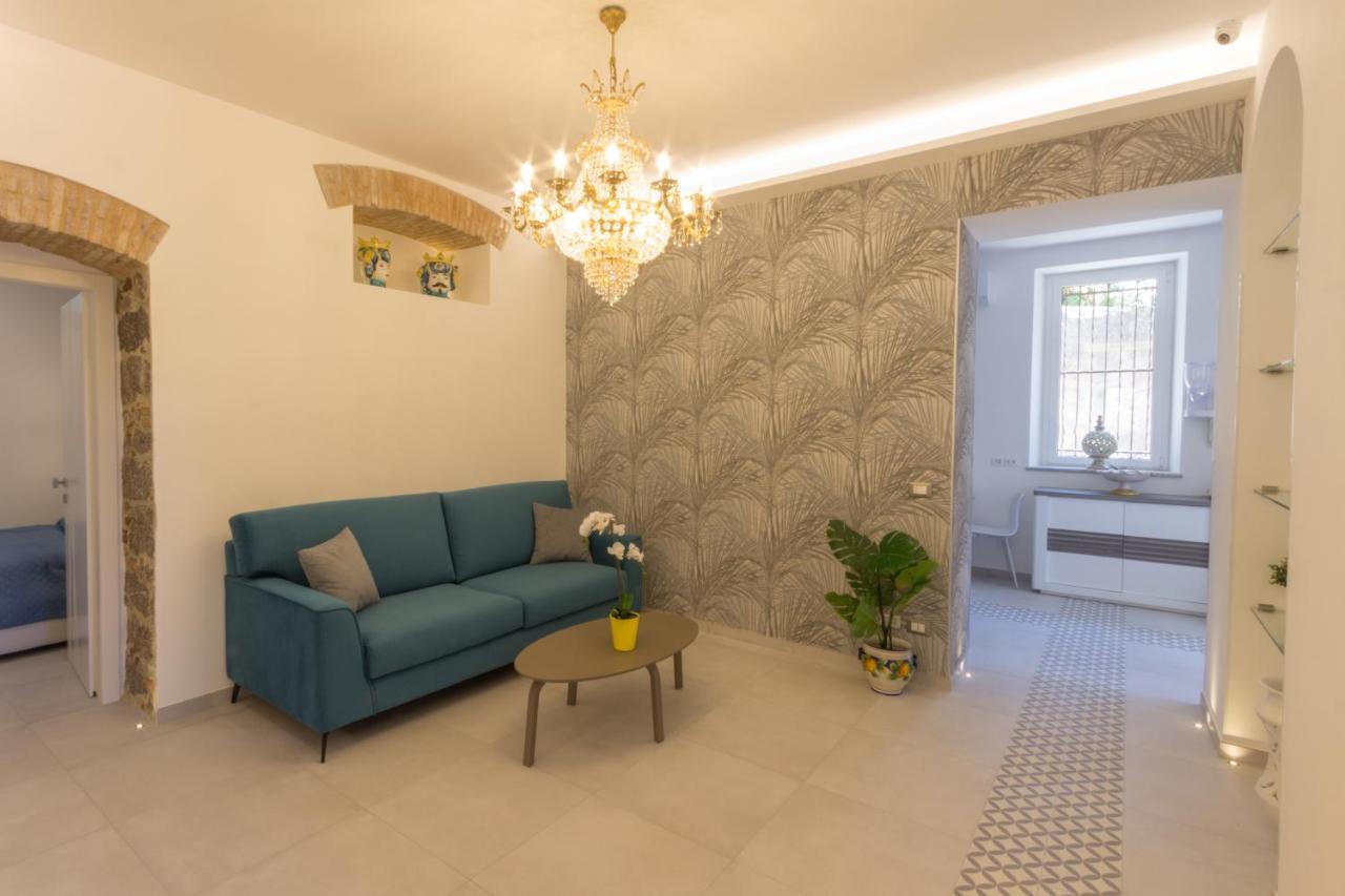 Villa Valverde Apartments E B&B 陶尔米纳 外观 照片