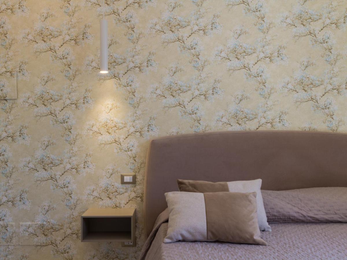 Villa Valverde Apartments E B&B 陶尔米纳 外观 照片