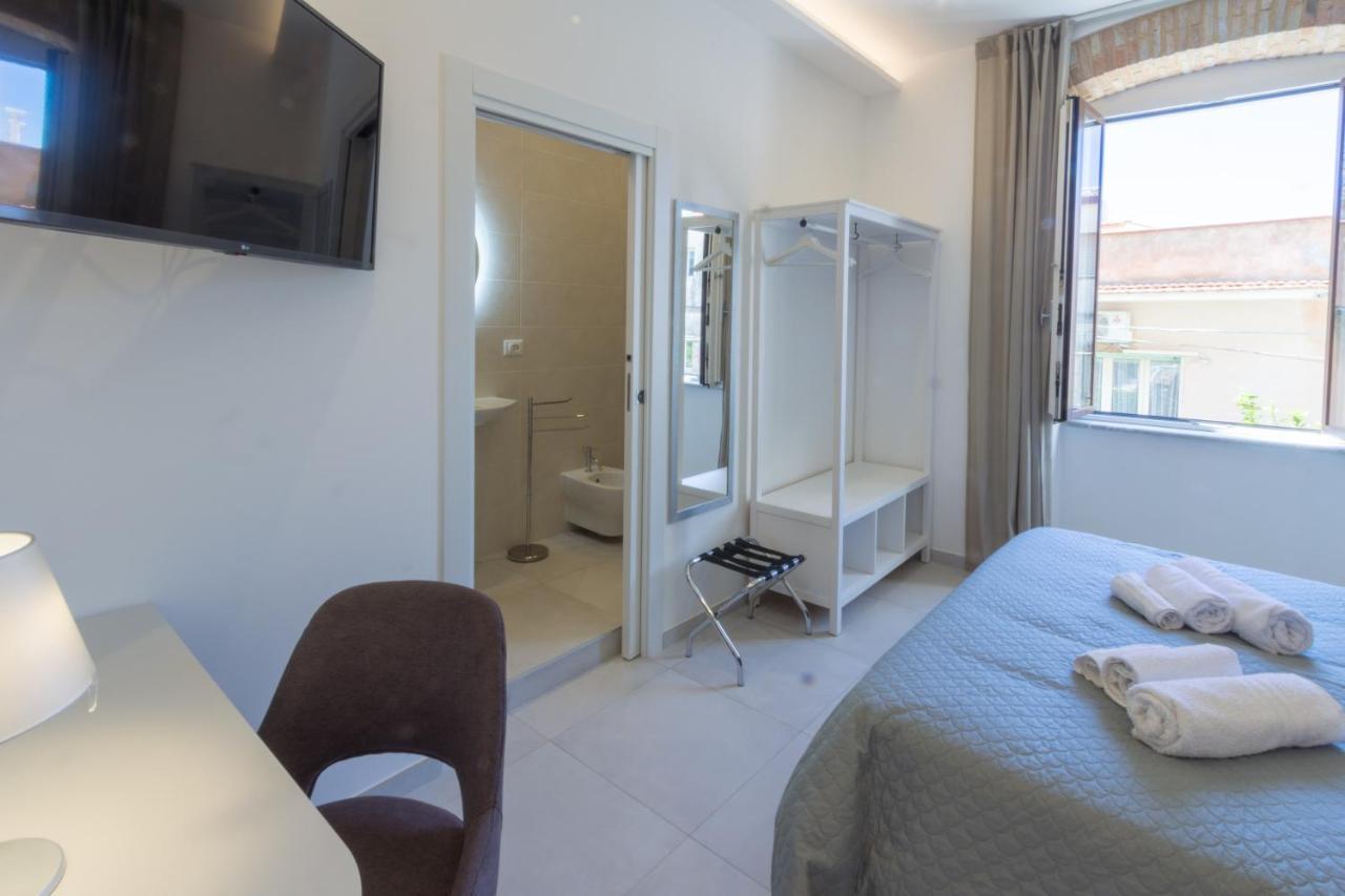 Villa Valverde Apartments E B&B 陶尔米纳 外观 照片