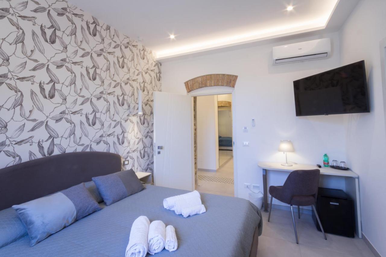 Villa Valverde Apartments E B&B 陶尔米纳 外观 照片